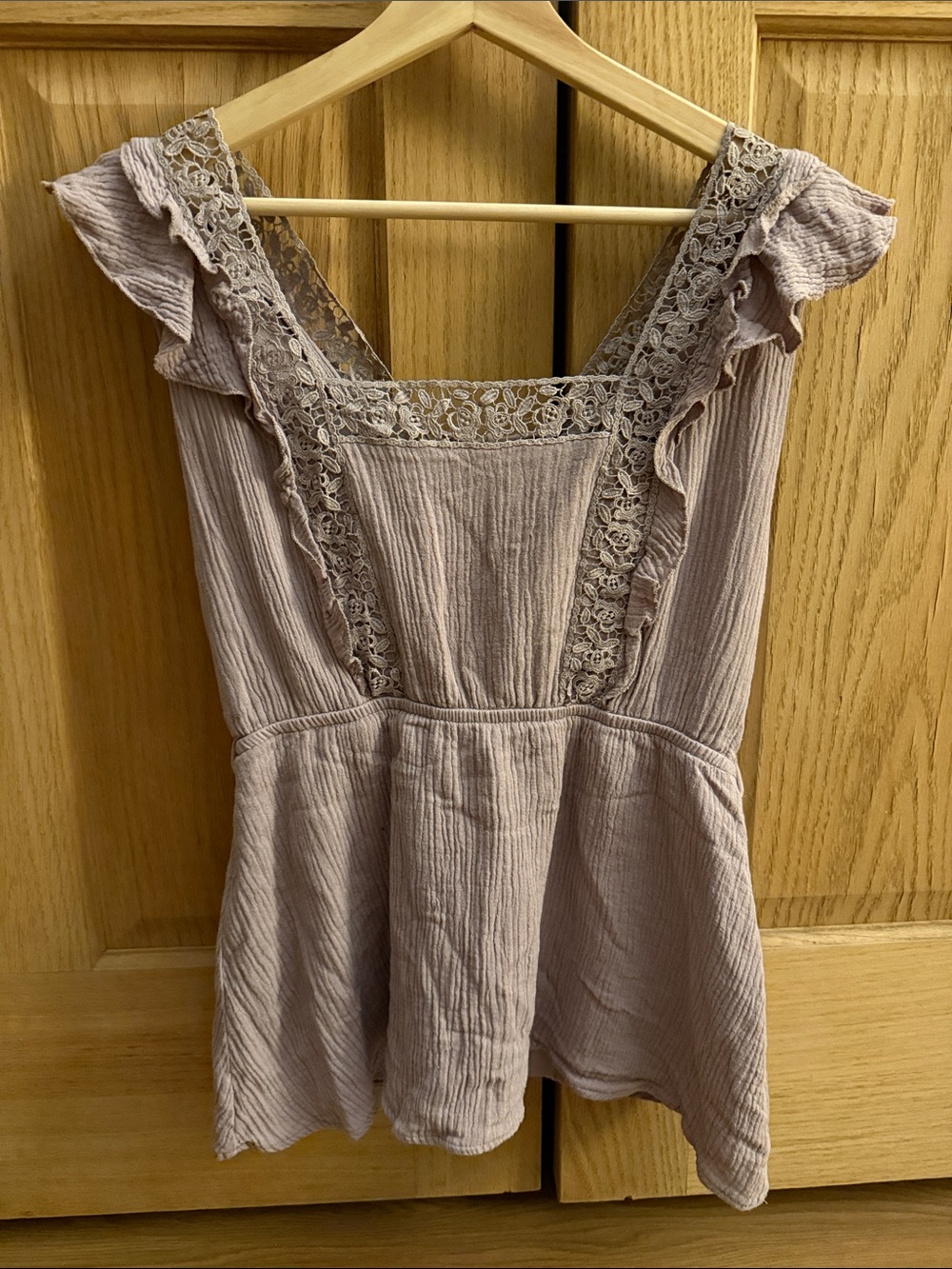 Miss Me Lace-Trim Ruffle Baby Doll Top in Dusty Mauve